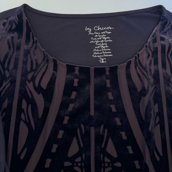 Chico's Ladies Size 2 Purple Long Sleeve Pullover Top Tunic Nylon Velour Design - Picture 9 of 16